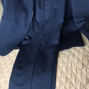 Michael Kors suits boy 14/16y excellent condition